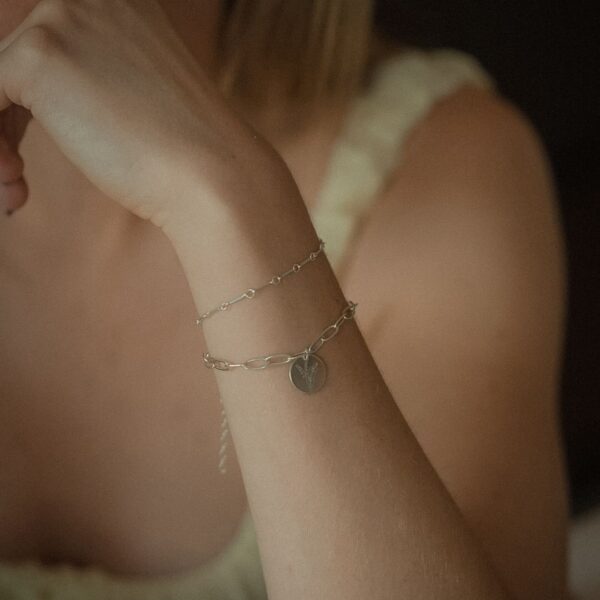 Zilveren armband hanger - geboortebloemen
