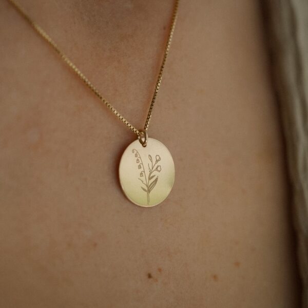 Geboortebloem-ketting-goud